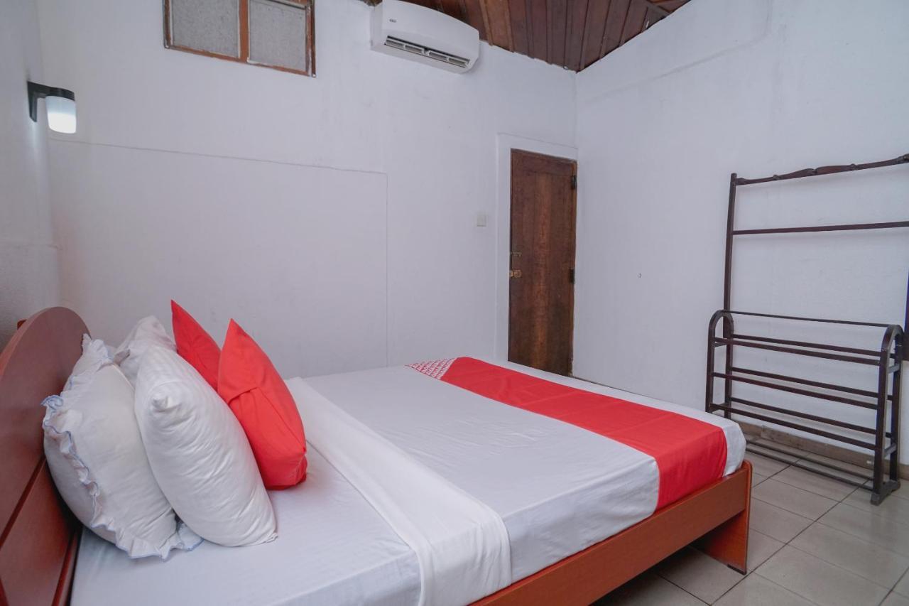 Oyo 384 Dilena Beach Resort 우나와투나 외부 사진