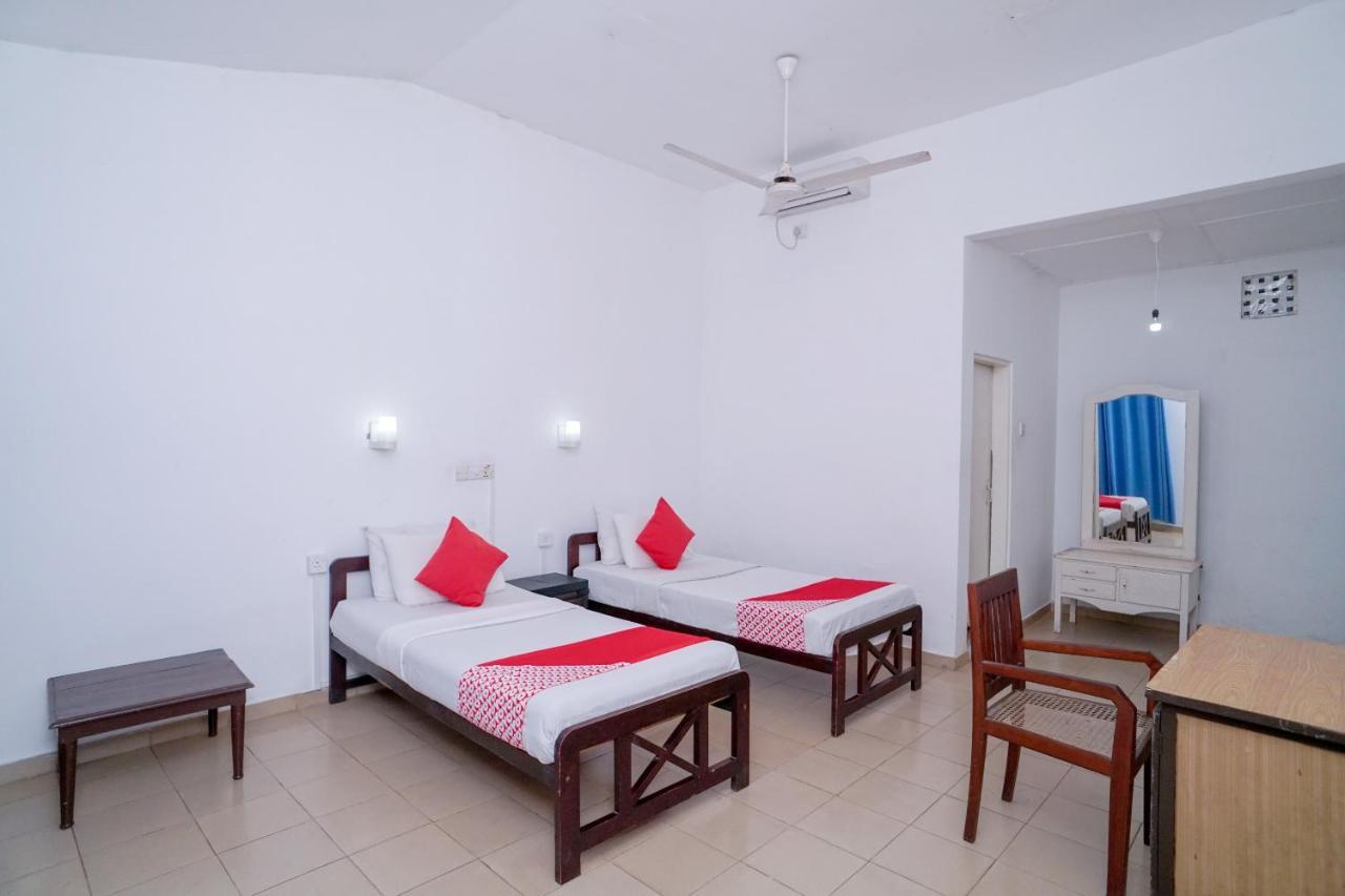 Oyo 384 Dilena Beach Resort 우나와투나 객실 사진