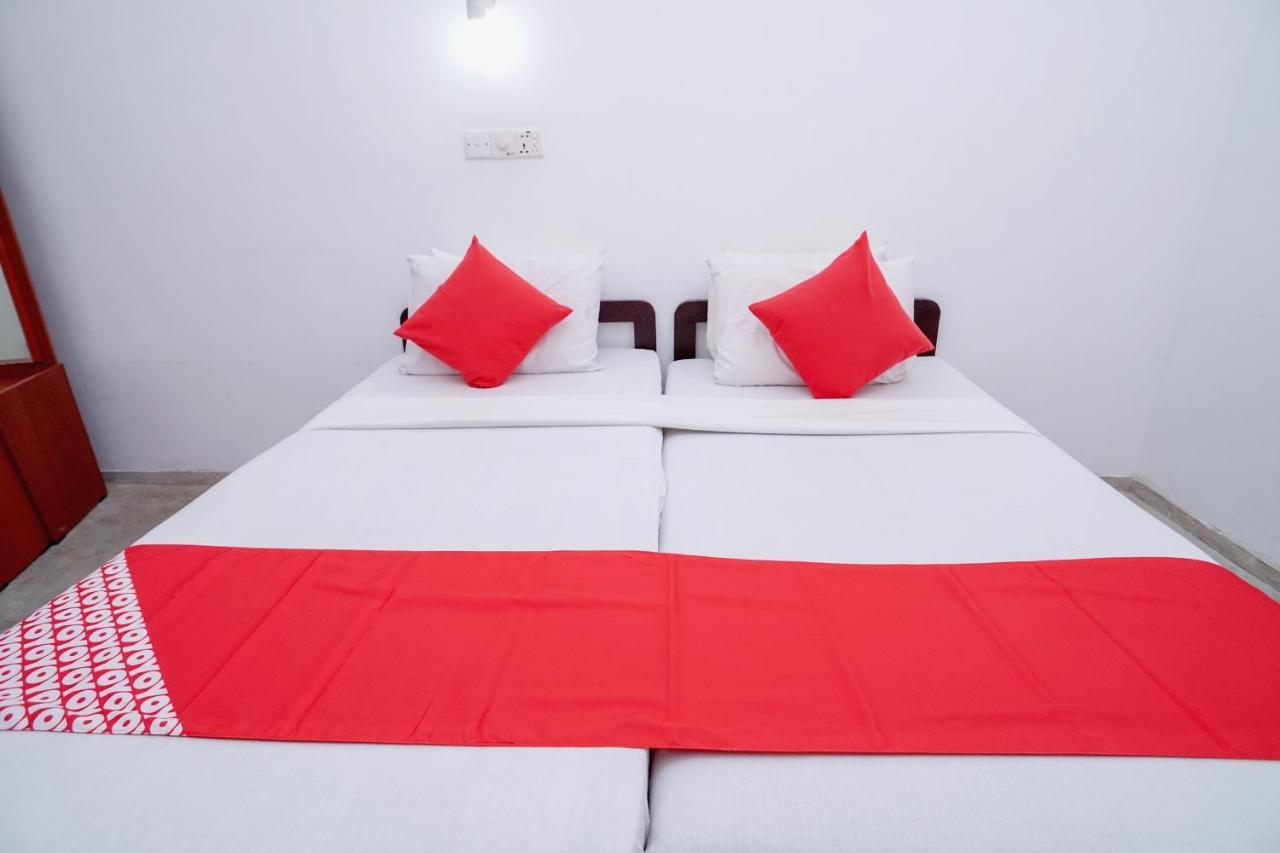 Oyo 384 Dilena Beach Resort 우나와투나 외부 사진