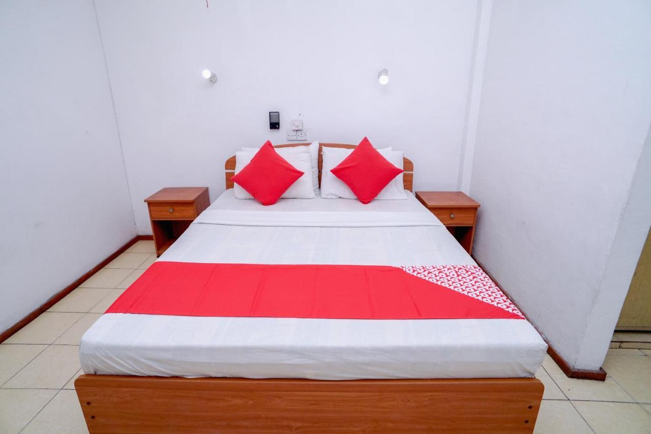 Oyo 384 Dilena Beach Resort 우나와투나 외부 사진